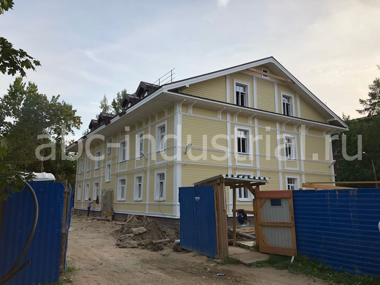 Услуга: Реконструкция жилого дома «Пушкин»