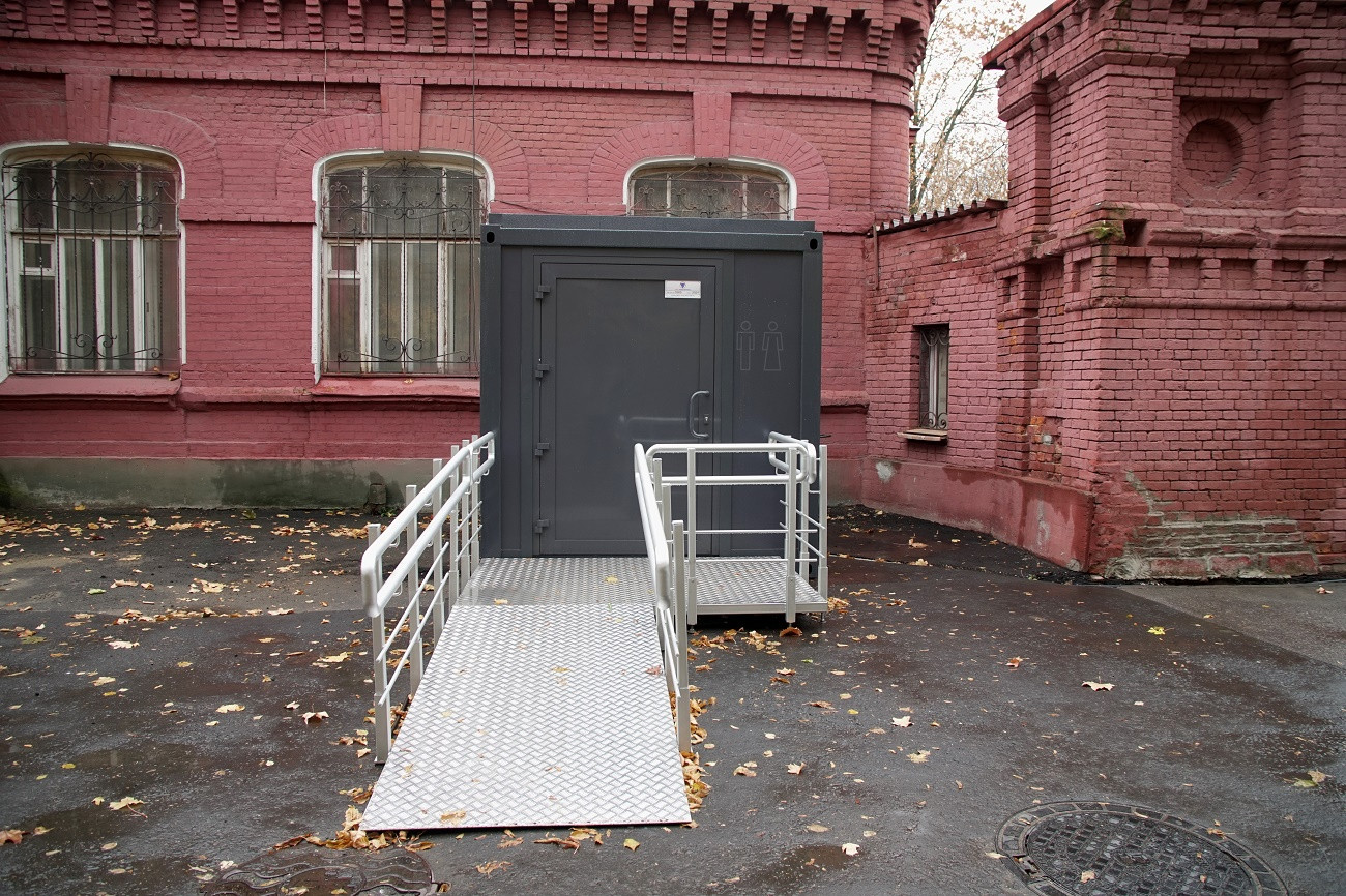 Туалетные модули "Андорра" и "Монако" в г. Москве